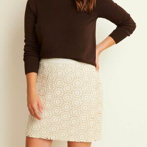 Playful Feminine Elevated Preppy Neutral Cute Fun Ivory Mini GAP Skirt [size 4]
